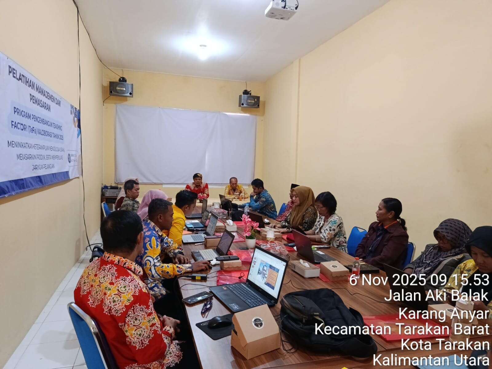 Pelatihan Manajemen Dan Pemasaran